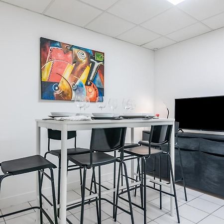 Triplex Magenta Quest Lejlighed Paris Eksteriør billede