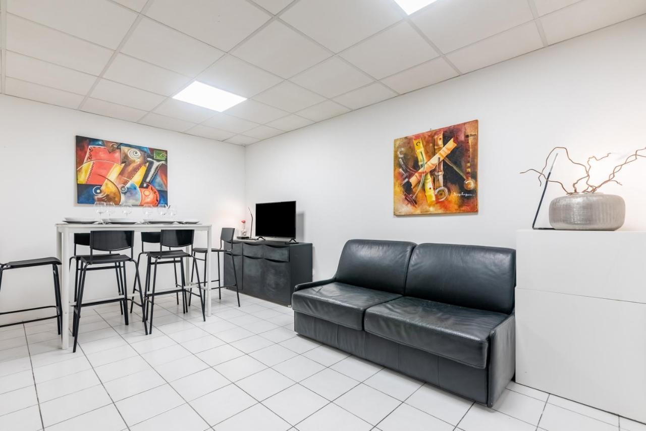 Triplex Magenta Quest Lejlighed Paris Eksteriør billede