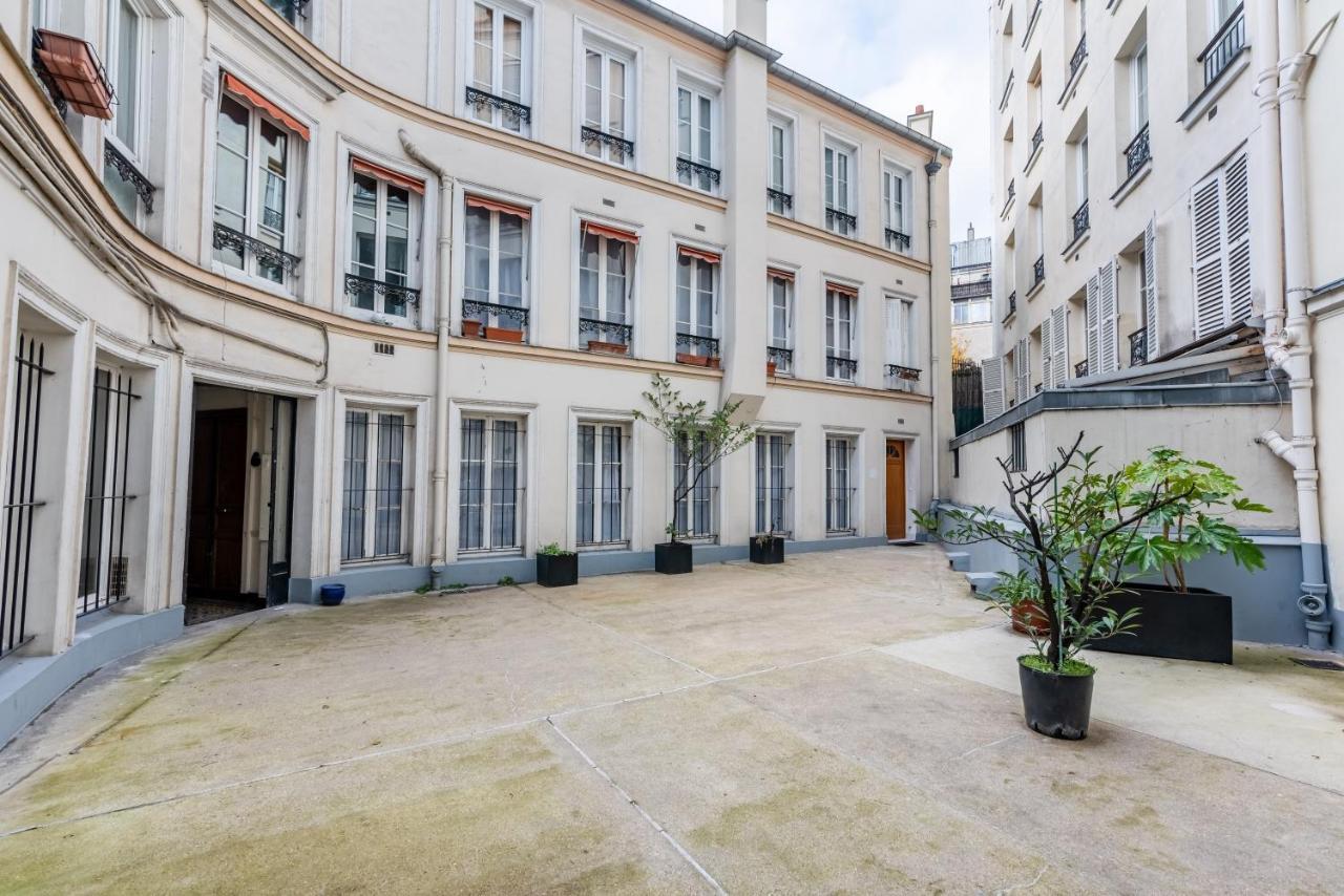 Triplex Magenta Quest Lejlighed Paris Eksteriør billede